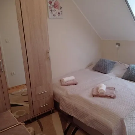 Sommer Holiday home Balatonszarszo