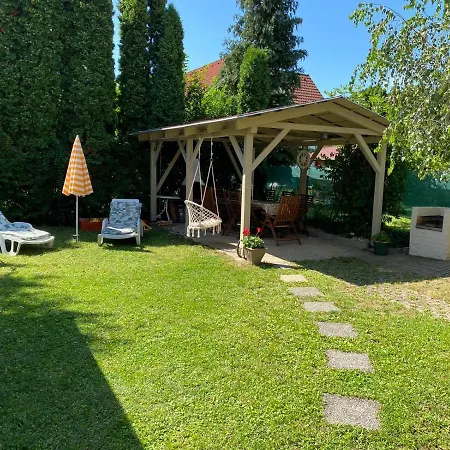 Sommer Holiday home Balatonszarszo
