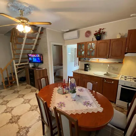 Sommer * Balatonszarszo