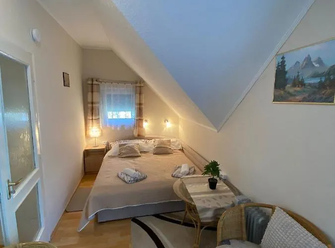 Sommer Holiday home Balatonszarszo